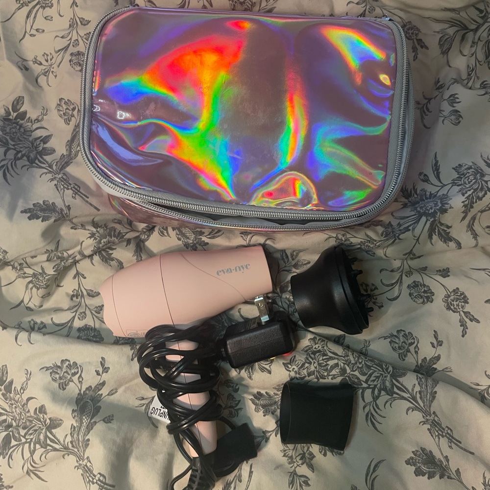 Eva NYC pink travel blow dryer with pink halo case gently used